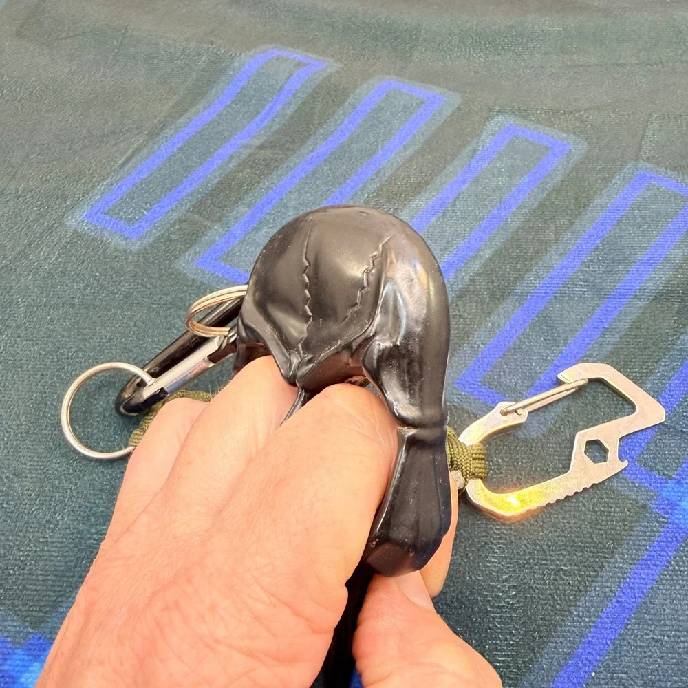 Tactical Skull Vampire Fangs EDC Multi-Tool Keychain Paracord Carabiner Opener